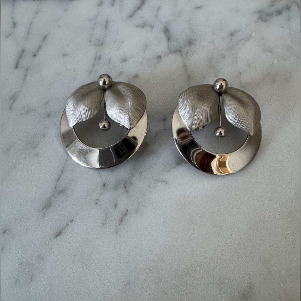 Vintage Silver Leaf Clip-on Earrings
